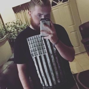 Meet your Posher, Logan